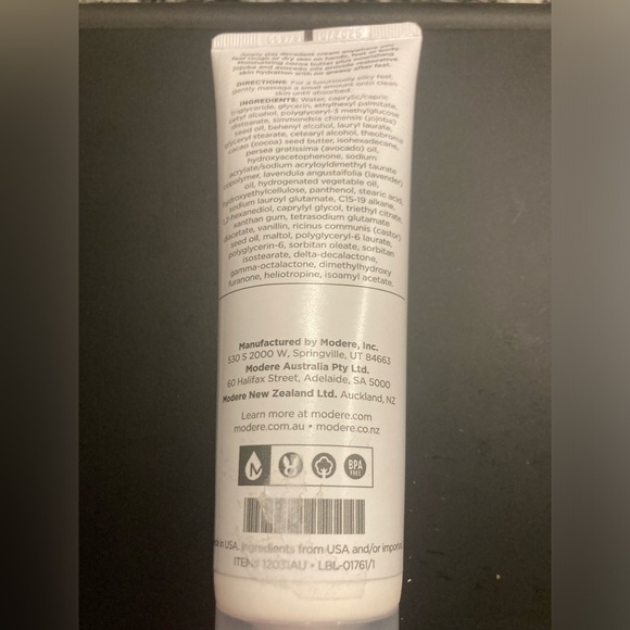 Mōdere body butter In lavender vanilla. Made for all skin types. 4.25 fl oz size - Picture 5 of 5